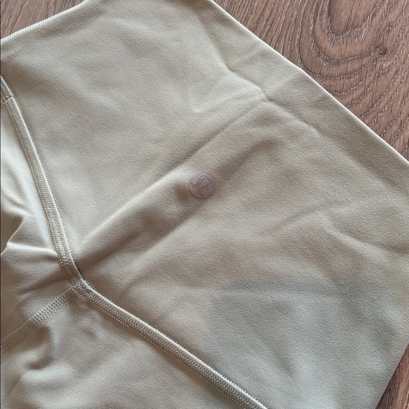 NWT Lululemon Align High-Rise Short 6" Fog Green Size 2 - Picture 8 of 8